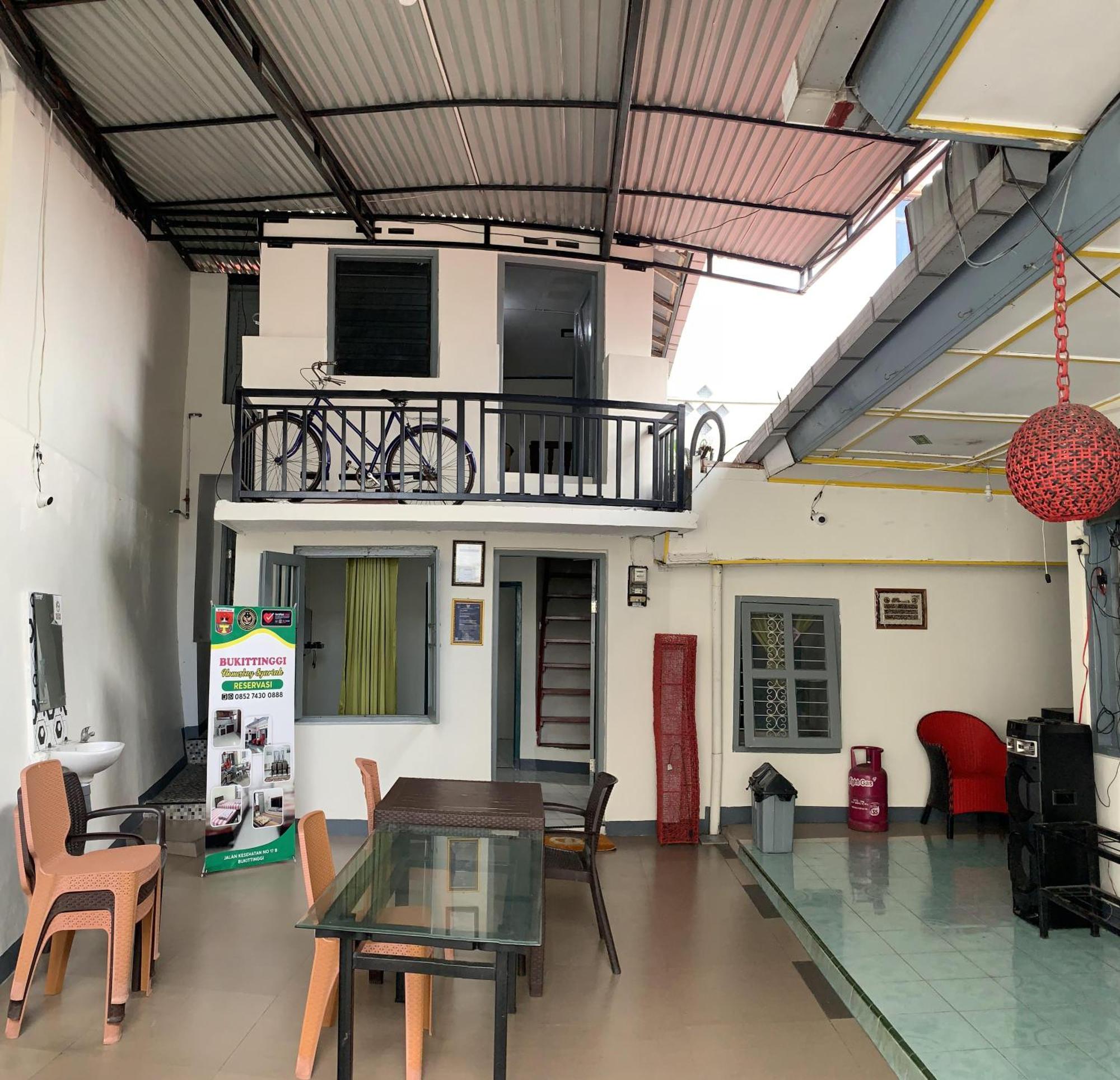 Bukittinggi Homestay Exterior photo